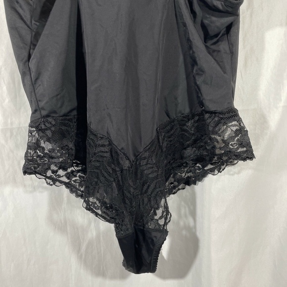 NWT Body Beautiful [ PLUS‎ 3X ] Smooth & Silky Bra Lace Trim Bodysuit - Picture 8 of 12